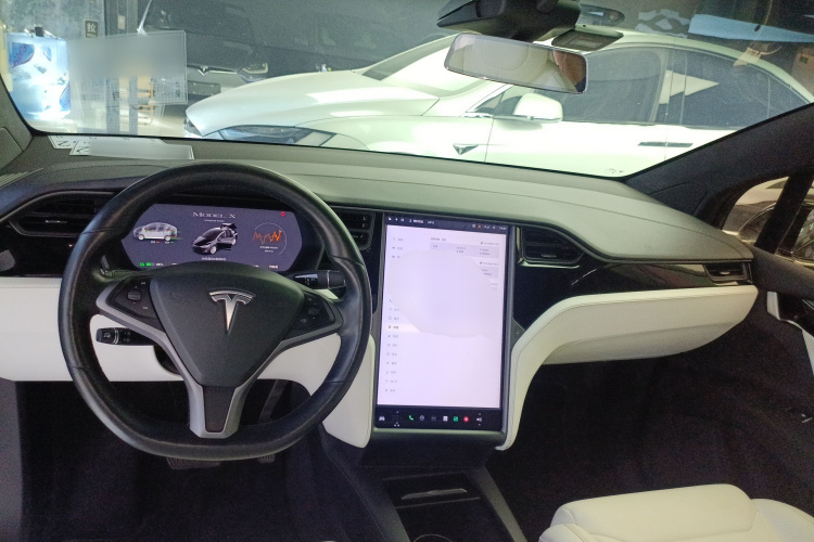 特斯拉 Model X 2019款 标准续航版中控内饰7002