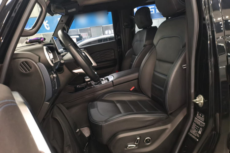 北京越野 北京BJ40 2020款 2.0T 自动四驱城市猎人版侠客型中控内饰19