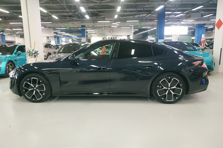 小米汽车 小米SU7 2024款 后驱长续航智驾版车身外观4