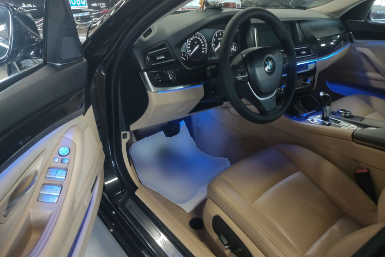 宝马5系 2014款 525Li 豪华设计套装局部细节19