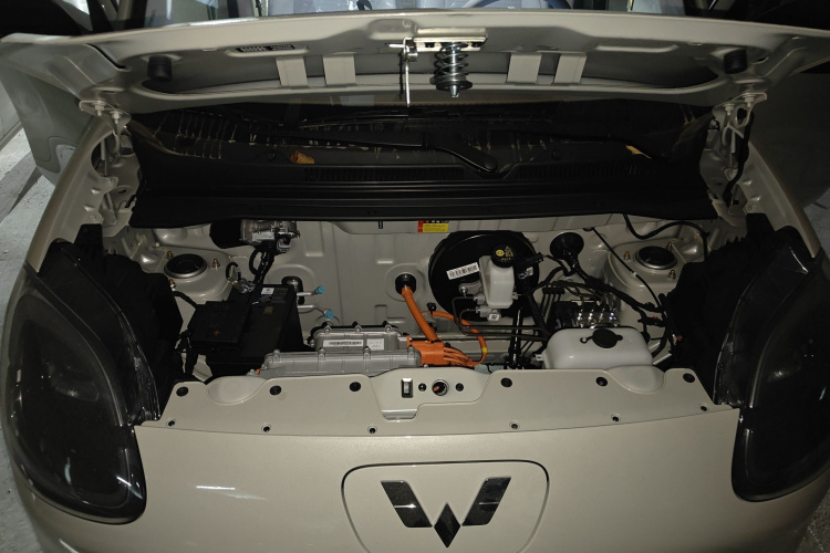 五菱汽车 宏光MINIEV 2025款 四门版 进阶款机舱底盘24