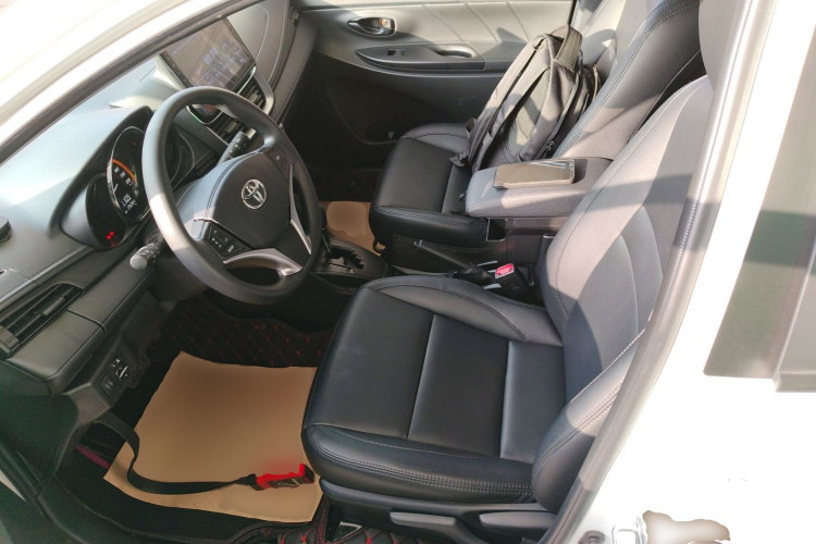 丰田 YARiS L 致炫 2022款 1.5L CVT领先PLUS版中控内饰19