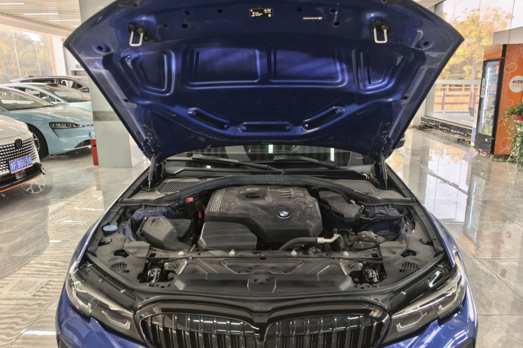 宝马3系 2022款 325i M运动曜夜套装局部细节24