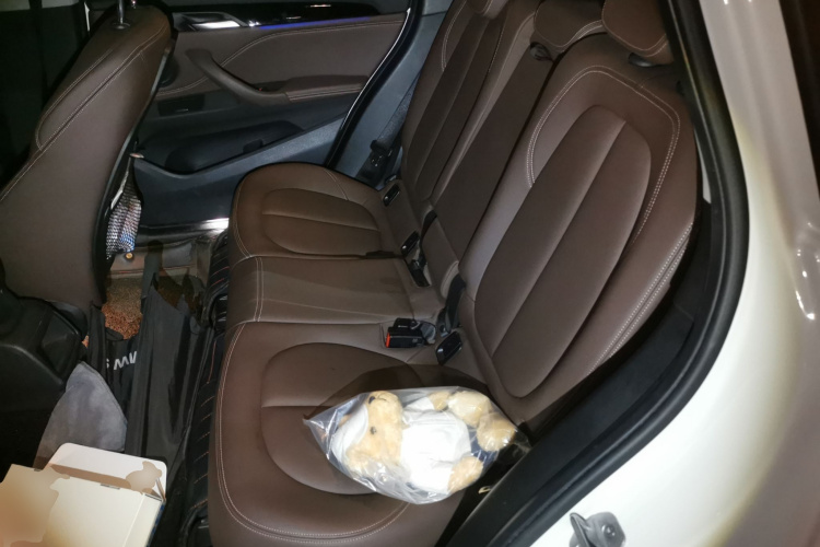 宝马X1 2020款 sDrive20Li 时尚型中控内饰21