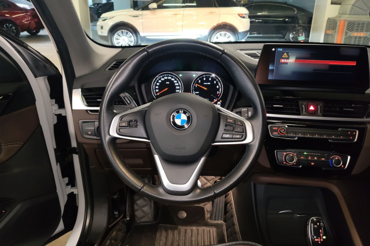 宝马X1 2021款 sDrive20Li 时尚型中控内饰13