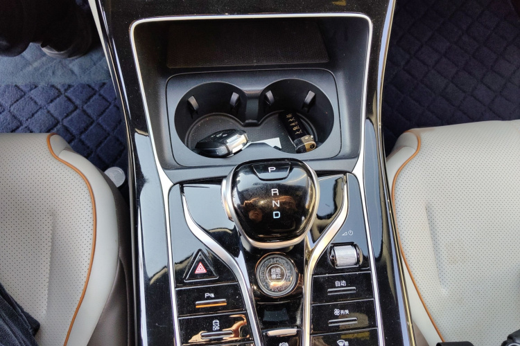 比亚迪 秦PLUS 2023款 冠军版 EV 420KM超越型局部细节18