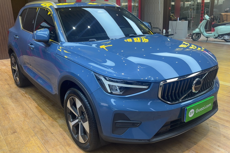 沃尔沃XC40 2023款 B4 四驱智远豪华版车身外观6001