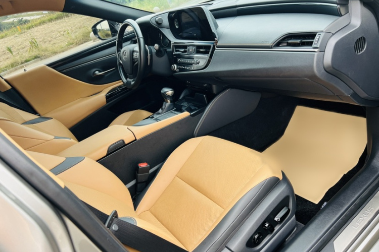 雷克萨斯ES 2021款 260 卓越版中控内饰7005