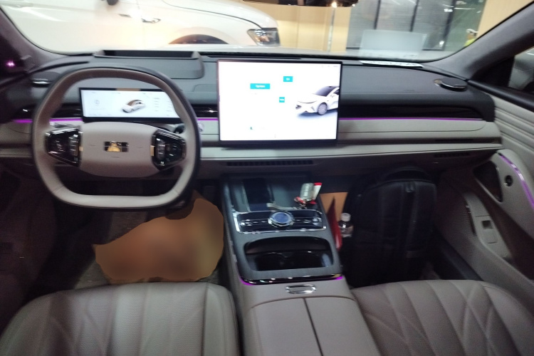 吉利银河 银河星耀8 2025款 130km EM-P 星舰版中控内饰12