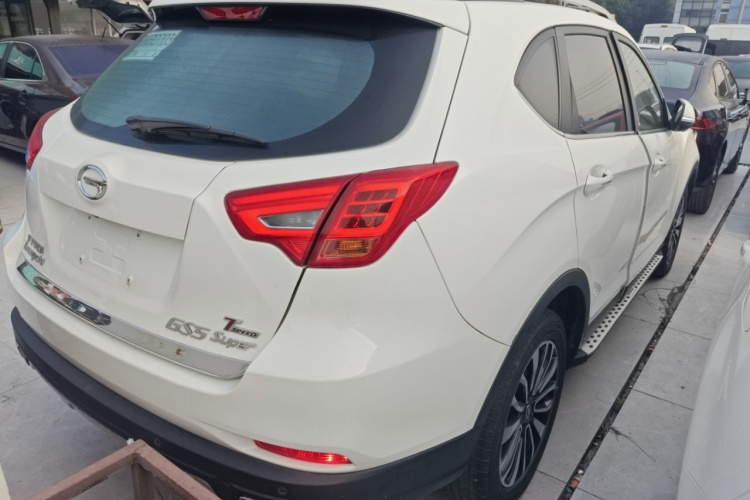 广汽传祺 传祺GS5 Super 2016款 1.8T 自动两驱周年纪念版车身外观7