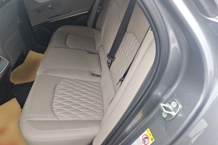 比亚迪 汉 2024款 EV 荣耀版 605KM前驱尊贵型中控内饰21