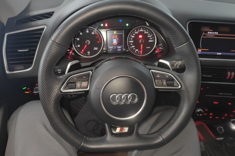 奥迪Q5 2015款 40 TFSI 技术型局部细节13