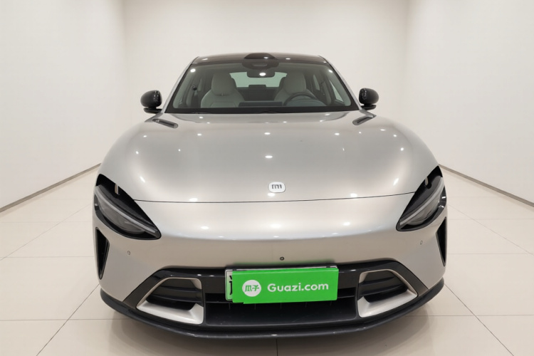 小米汽车 小米YU7 2025款 超长续航高性能四驱Max版车身外观2