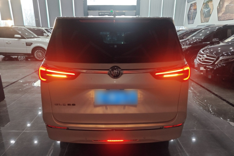 别克GL8 2023款 ES陆尊 尊享型车身外观6