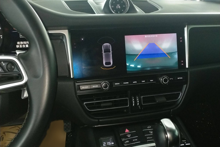 保时捷 2021款 Macan 2.0T中控内饰16