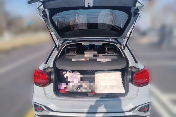 奥迪Q2L 2024款 35TFSI 进取动感型中控内饰23