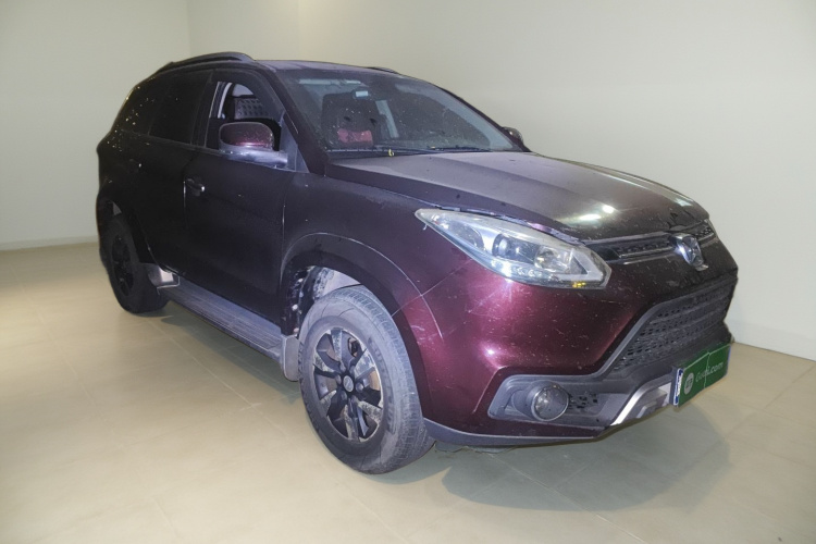 江铃 驭胜S350 2017款 2.0T 手动两驱柴油豪华天窗版5座车身外观3