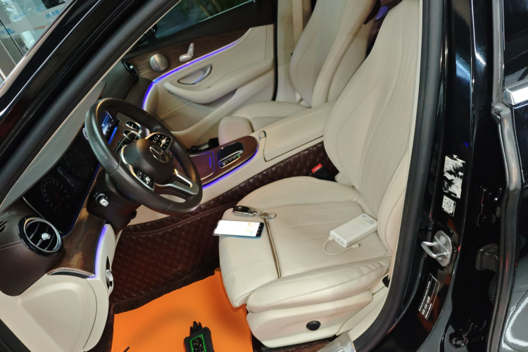 奔驰E级 2019款 E 260 L局部细节19