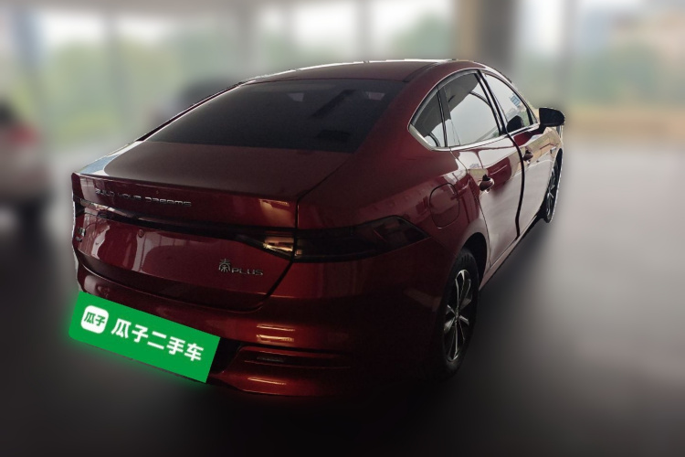 比亚迪 秦PLUS 2023款 冠军版 DM-i 55KM领先型车身外观7