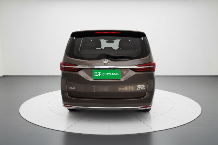 别克GL8 2023款 陆上公务舱 舒适型车身外观6