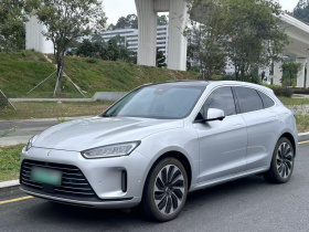 鸿蒙智行 问界M5 2022款 增程四驱性能版