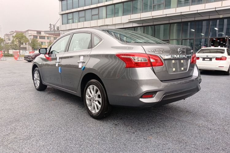 日产 轩逸 2024款 改款三 经典 1.6XE CVT舒适版车身外观6003