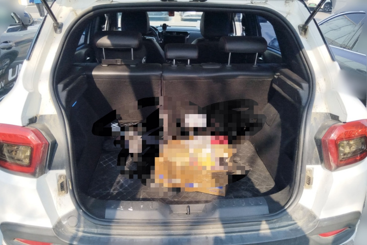 中华V3 2015款 1.5L 手动智能型中控内饰23