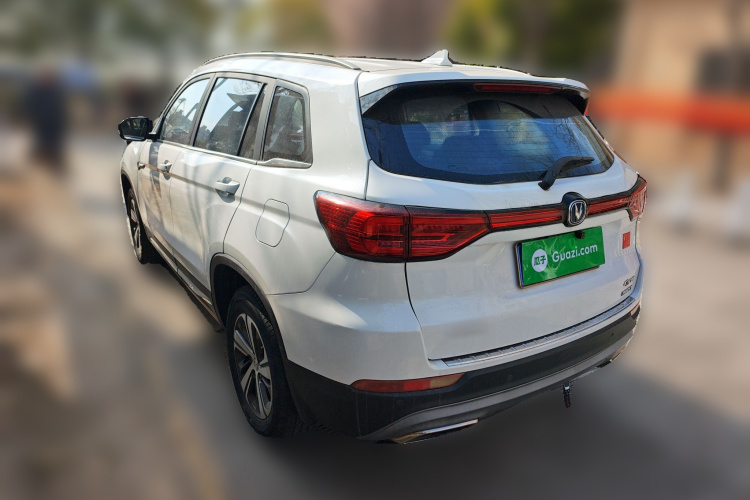 长安CS75 2020款 280T 手动智惠型 国VI车身外观5