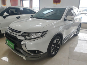 三菱 欧蓝德 2020款 2.0L 两驱畅享版 5座