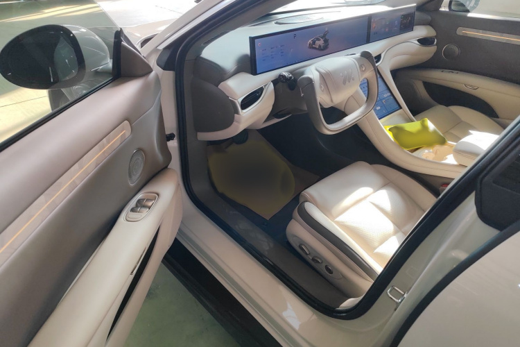 智己汽车 智己L6 2025款 Ultra中控内饰7003