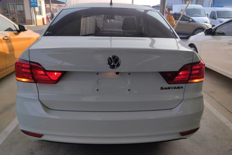 大众 桑塔纳 2019款 1.5L 手动风尚版 国VI车身外观6