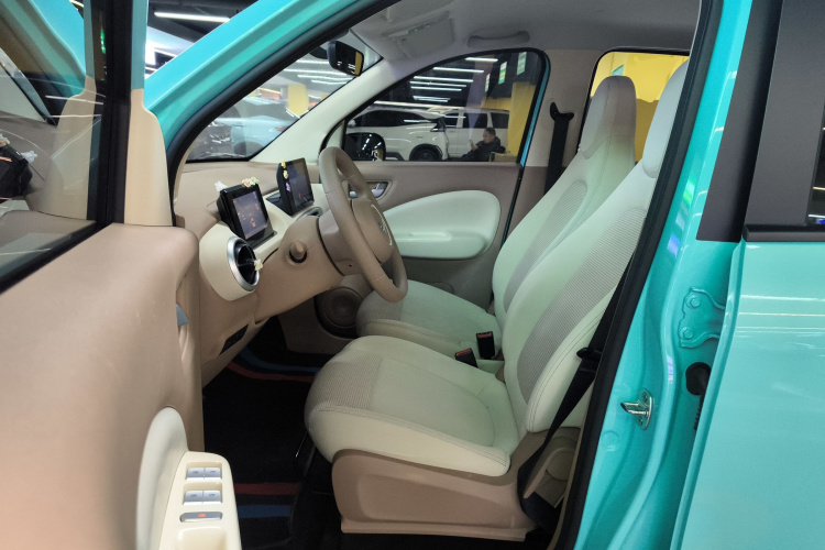 五菱汽车 宏光MINIEV 2025款 四门版 臻享款中控内饰20