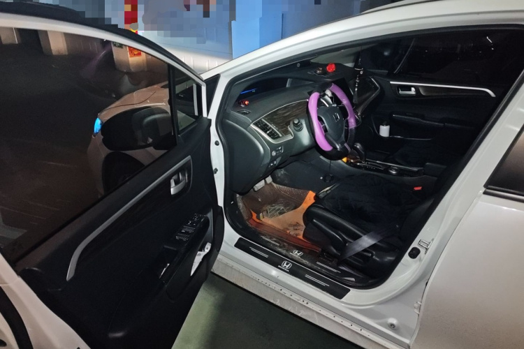 本田 杰德 2017款 1.8L 自动舒适版 5座中控内饰20