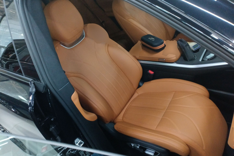 小鹏G9 2025款 625 长续航 Max局部细节41