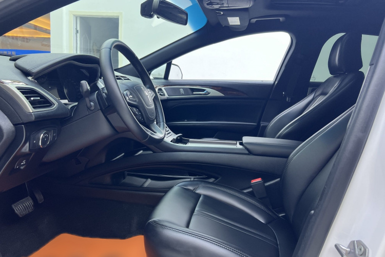 林肯MKZ 2020款 2.0T 尊享版中控内饰7005