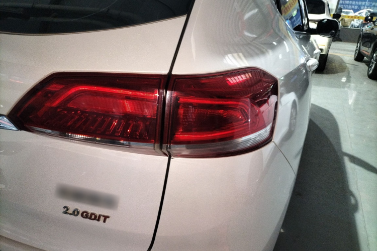 哈弗H6 2019款 蓝标 2.0GDIT 自动豪华智联版车身外观9