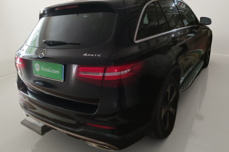 奔驰GLC 2018款 GLC 260 4MATIC 豪华型车身外观6