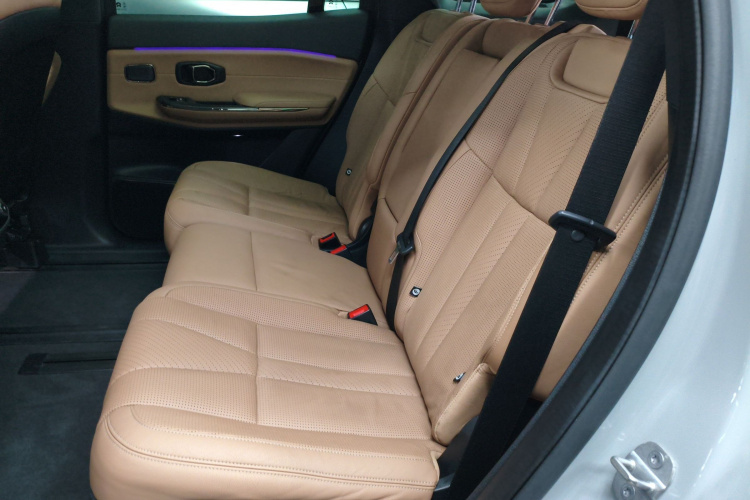 蔚来ES8 2020款 450KM 七座版中控内饰21