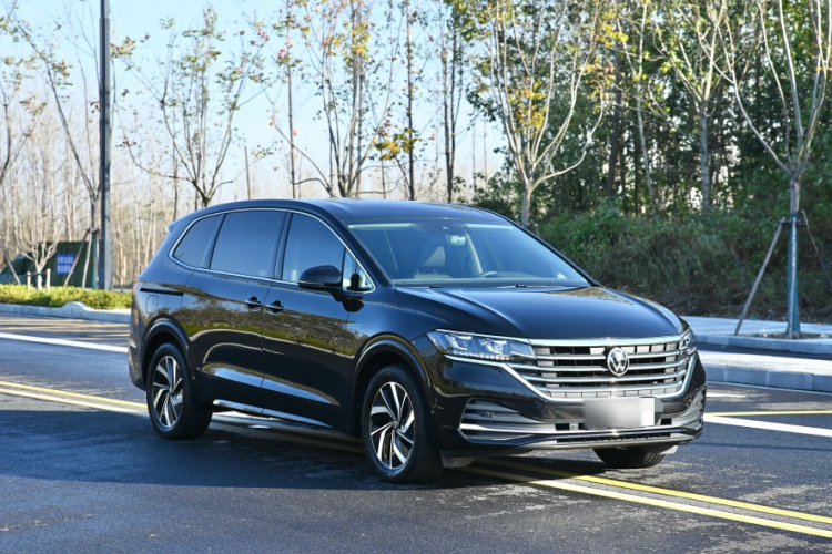 大众 威然 2023款 改款 380TSI 尊驰版车身外观6001