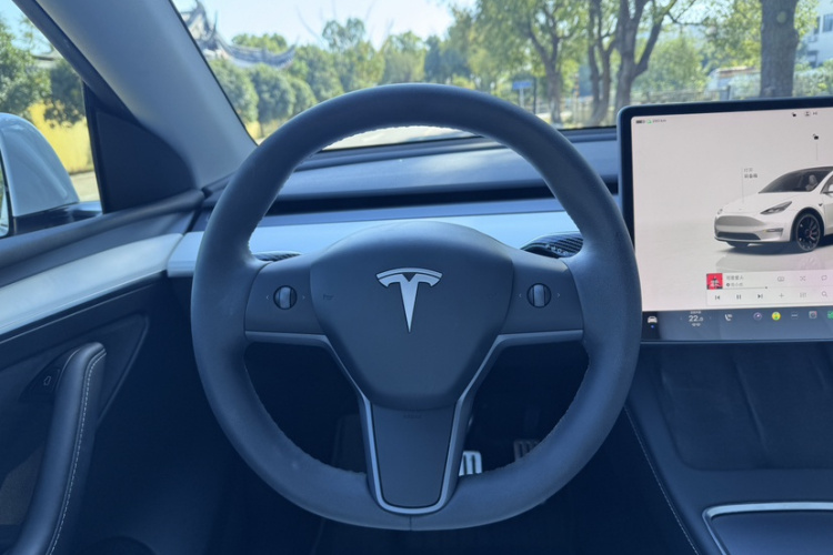 特斯拉 Model Y 2022款 Performance高性能全轮驱动版局部细节13