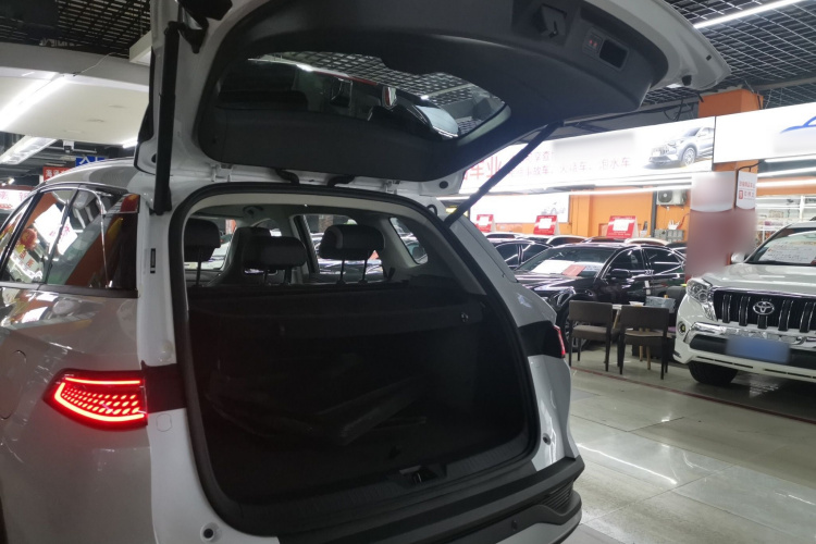 比亚迪 海狮05 DM-i 2025款 DM-i 智驾版 115KM旗舰型机舱底盘23