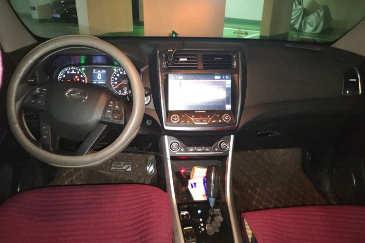 陆风X5 2016款 Plus 1.5T CVT创领版中控内饰12