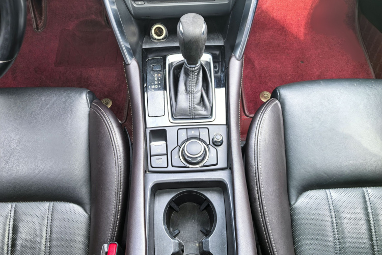 马自达CX-4 2018款 2.5L 自动四驱蓝天激情版 国V中控内饰7014