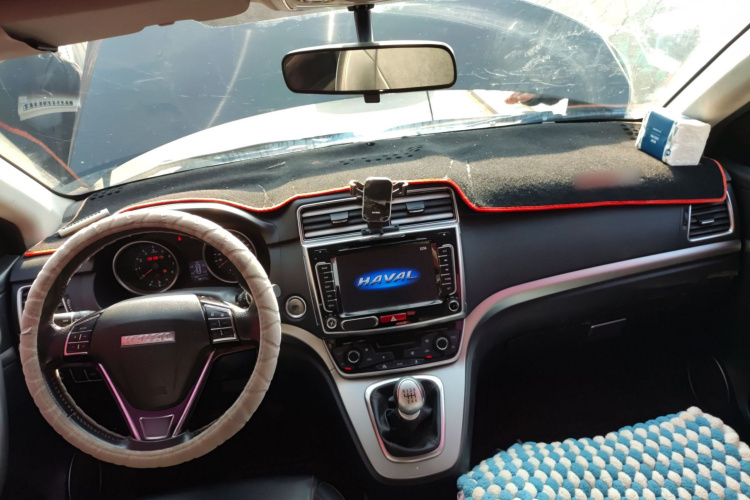 哈弗H6 2017款 蓝标 运动版 1.5T 手动两驱精英型中控内饰12