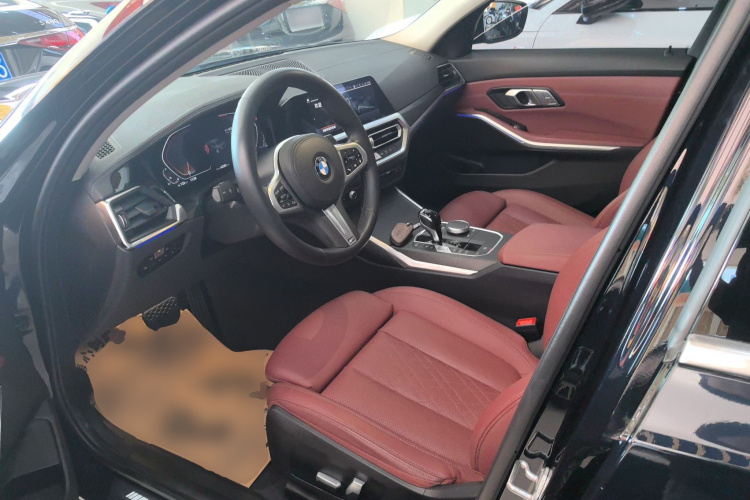 宝马3系 2022款 改款 325i M运动套装中控内饰19