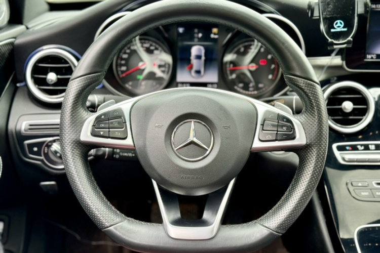 奔驰C级 2018款 C 200 运动版中控内饰7005