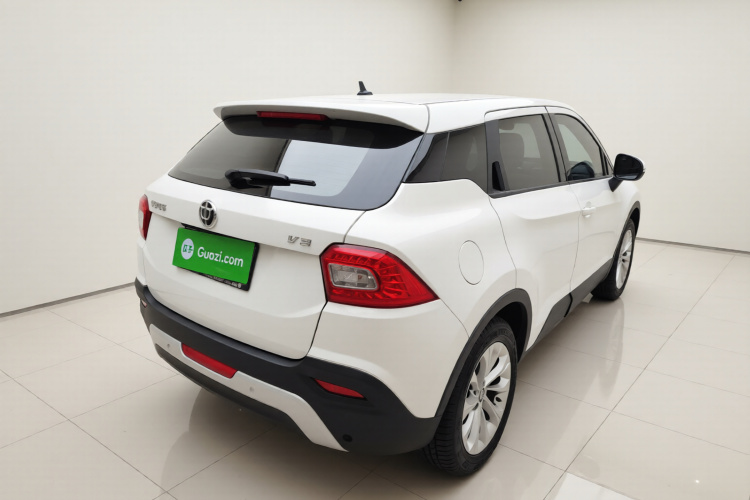 中华V3 2016款 1.5L 手动智能型车身外观7