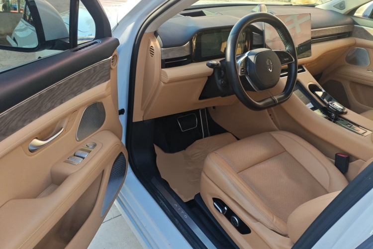 鸿蒙智行 问界M5 2022款 增程后驱标准版中控内饰7003