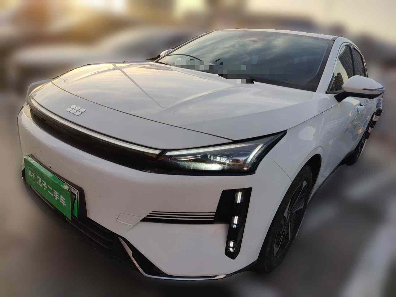 吉利银河 银河L6 2025款 EM-i 140km 探索+版(1)