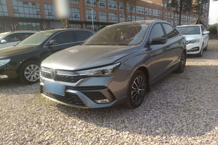 荣威i5 2021款 1.5L CVT钻石版车身外观1